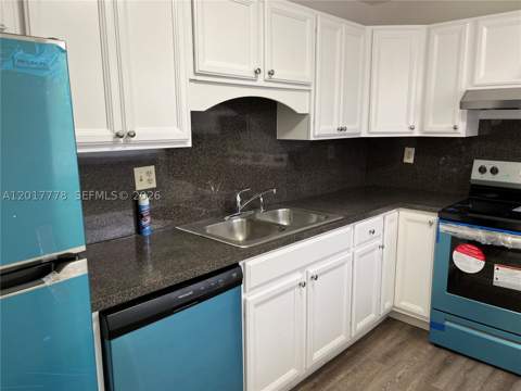 9190 Fontainebleau Blvd 202, Miami FL - photo 9 of 12