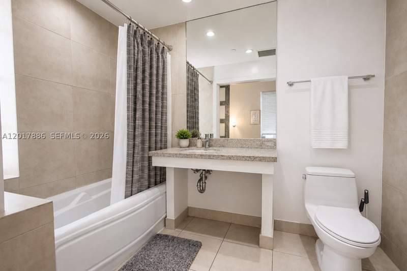 1 bedroom Condominium at 1036 Ocean Dr B308, The Strand On Ocean Drive, Miami Beach — photo 5