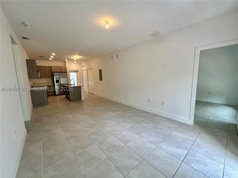 8201 NW 41st St D-203, Doral FL - photo 7 of 18