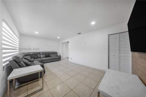 661 E 7th St, Hialeah FL - photo 8 of 52