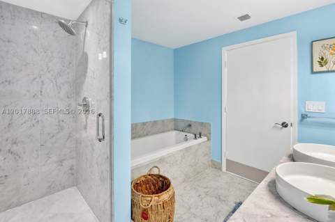 244 Biscayne Blvd 3602, Miami FL - photo 13 of 17