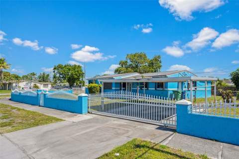 2400 NW 181st Ter, Miami Gardens FL - photo 12 of 54