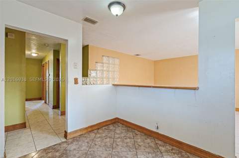 2400 NW 181st Ter, Miami Gardens FL - photo 23 of 54
