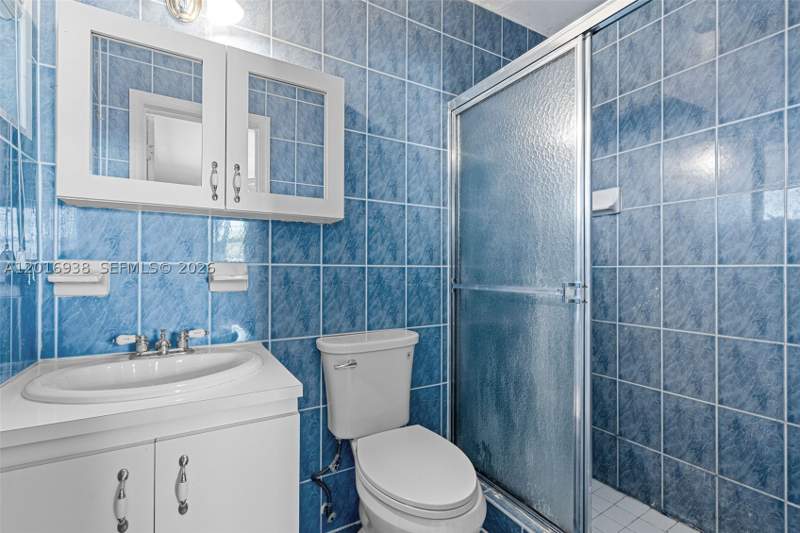 4 bedroom SingleFamilyResidence at 2400 NW 181st Ter, Stoneybrook Estates, Miami Gardens — photo 5