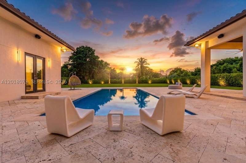 5 bedroom SingleFamilyResidence at 320 SW 125th Ave, Sweetwater Estates Sub, Miami — photo 3