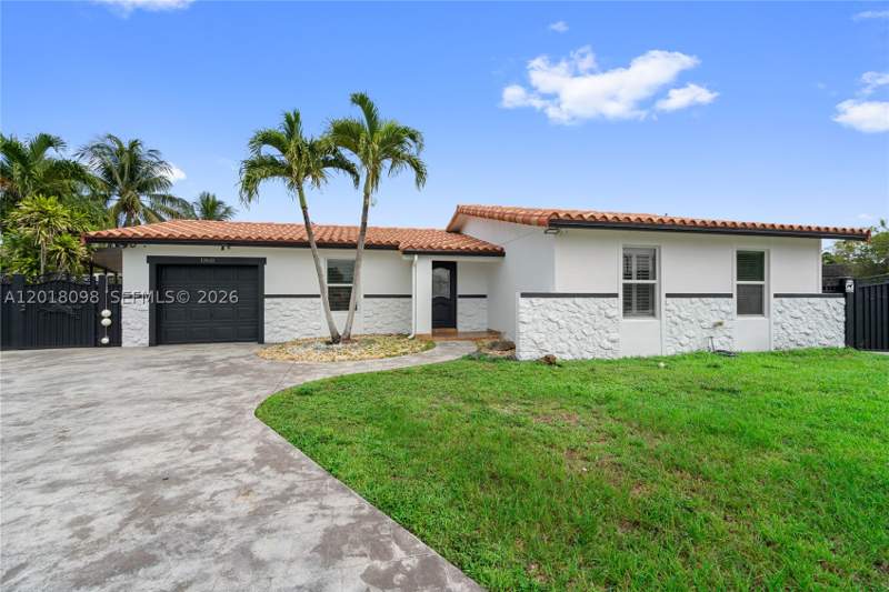 4 bedroom SingleFamilyResidence at 13611 SW 77th St, Winston Park Unit 5, Miami — photo 4