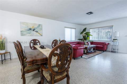 10 NW 60th Ct, Miami FL - photo 7 of 28