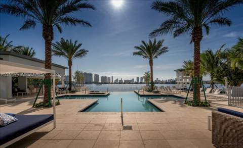17301 Biscayne Blvd 605, North Miami Beach FL - photo 21 of 34