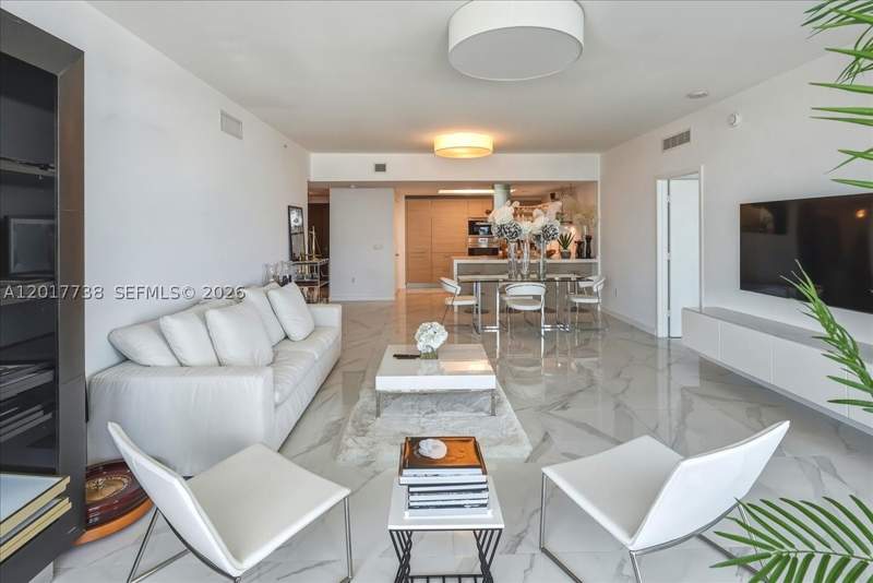 2 bedroom Condominium at 17301 Biscayne Blvd 605, Marina Palms Residences N, North Miami Beach — photo 5