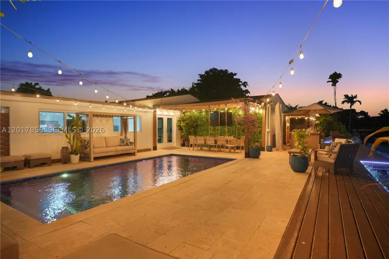 4 bedroom SingleFamilyResidence at 5241 SW 104th Ave, Heftler Homes Sec 3, Miami — photo 2