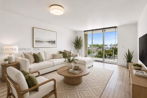 7850 Byron Ave 702, Miami Beach FL - photo 6 of 17
