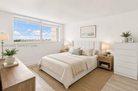 7850 Byron Ave 702, Miami Beach FL - photo 7 of 17