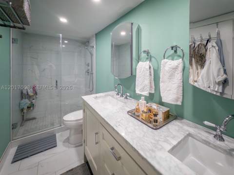 90 Edgewater Dr 114, Coral Gables FL - photo 11 of 32