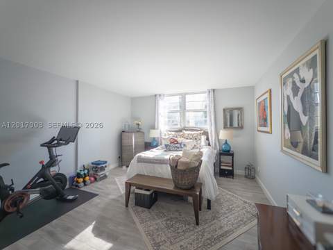 90 Edgewater Dr 114, Coral Gables FL - photo 12 of 32