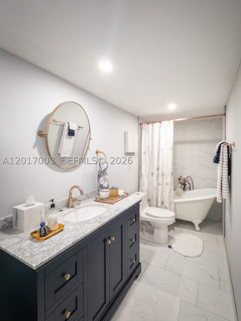 90 Edgewater Dr 114, Coral Gables FL - photo 14 of 32