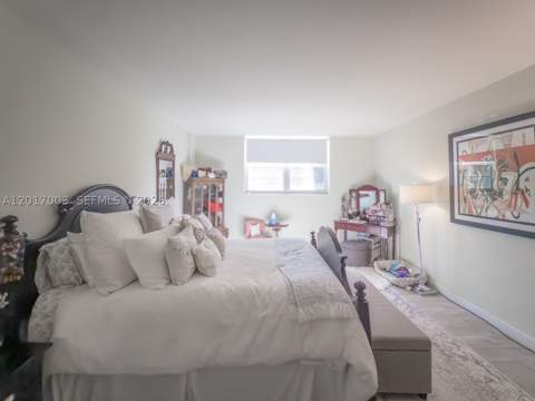 90 Edgewater Dr 114, Coral Gables FL - photo 7 of 32