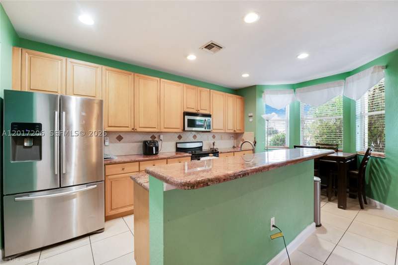 4 bedroom SingleFamilyResidence at 1402 SE 16th Ave, Keys Landing, Homestead — photo 5