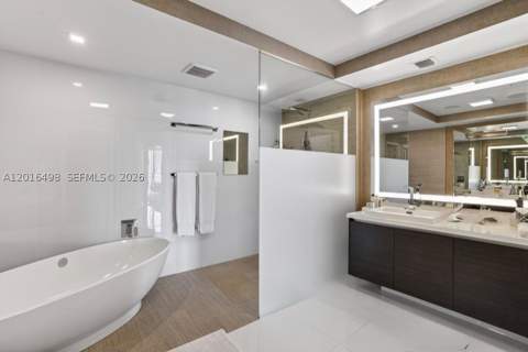 330 Sunny Isles Blvd 5-2301, Sunny Isles Beach FL - photo 21 of 54