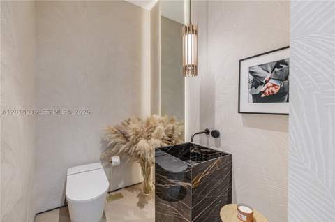 1092 N Venetian Dr, Miami FL - photo 14 of 20