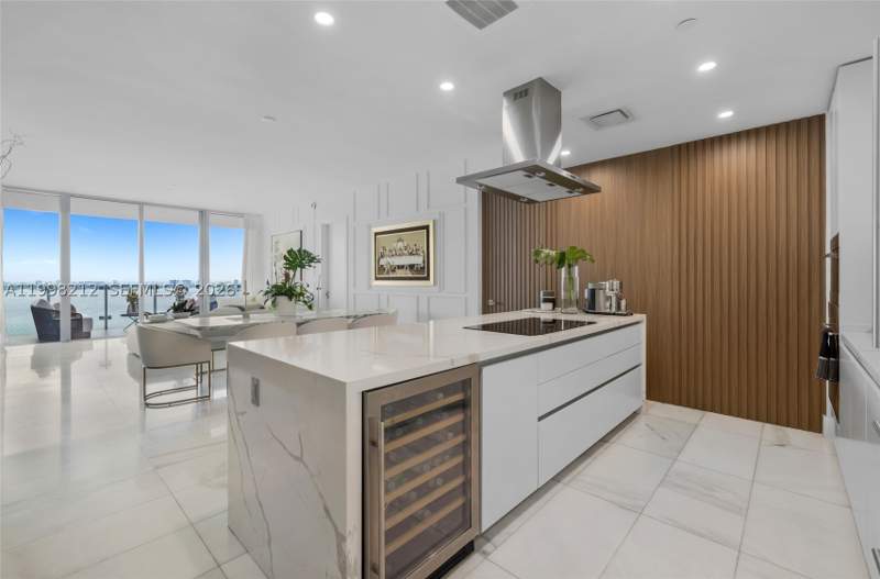 3 bedroom Condominium at 700 NE 26th Ter 2202, Escottonia Park, Miami — photo 2