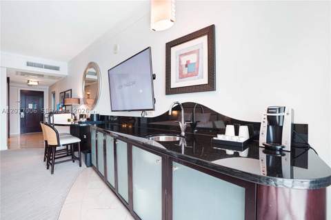 4391 Collins Ave 916, Miami Beach FL - photo 15 of 19