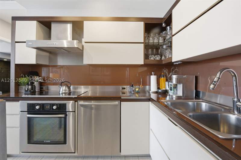 2 bedroom Condominium at 2100 Park Ave 302, Artepark South Condo, Miami Beach — photo 5