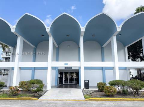 496 NW 165th St Rd D-410, Miami FL - photo 11 of 15