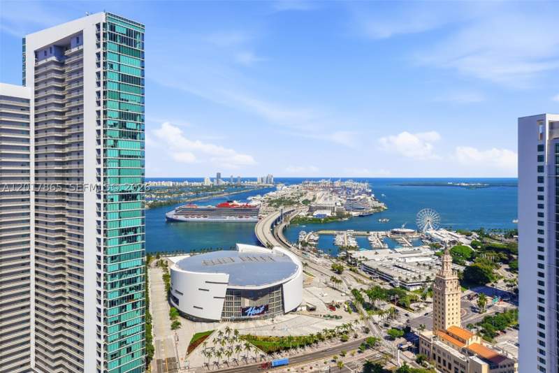 3 bedroom Condominium at 851 NE 1st Ave 3711, Paramount Miami Worldcent, Miami — photo 2