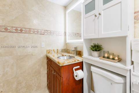 19201 Collins Ave 609, Sunny Isles Beach FL - photo 12 of 25