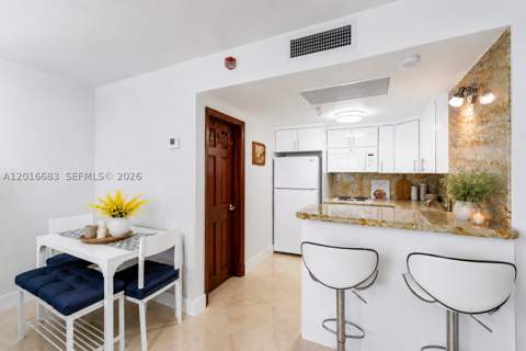 19201 Collins Ave 609, Sunny Isles Beach FL - photo 6 of 25