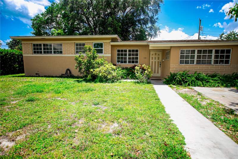 3 bedroom SingleFamilyResidence at 1100 NE 160th Ter, Monticello Pk Unit No 3, North Miami Beach — photo 4