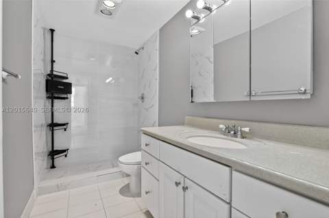 300 Bayview Dr 906, Sunny Isles Beach FL - photo 11 of 67
