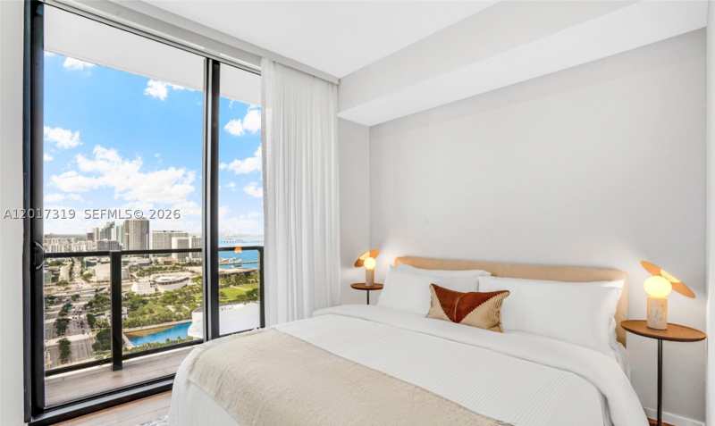 3 bedroom Condominium at 398 NE 5th St 4701, Map Of Miami Dade Co. FL., Miami — photo 1