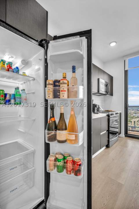 398 NE 5th St 4701, Miami FL - photo 11 of 48