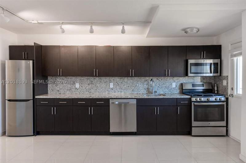 1 bedroom Condominium at 525 Meridian Ave 305, 525 Meridian Condo, Miami Beach — photo 4