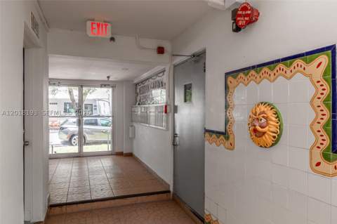 525 Meridian Ave 305, Miami Beach FL - photo 9 of 16