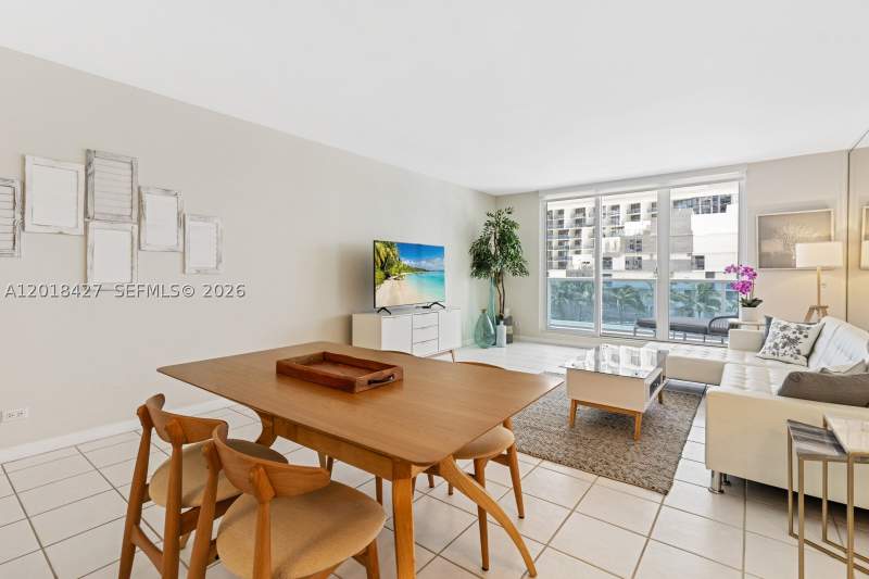 1 bedroom Condominium at 2301 Collins Ave 404, Roney Palace Condo, Miami Beach — photo 4
