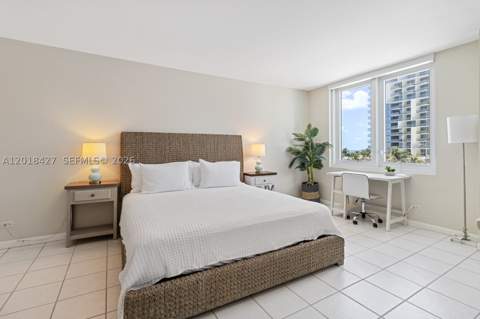 2301 Collins Ave 404, Miami Beach FL - photo 9 of 28
