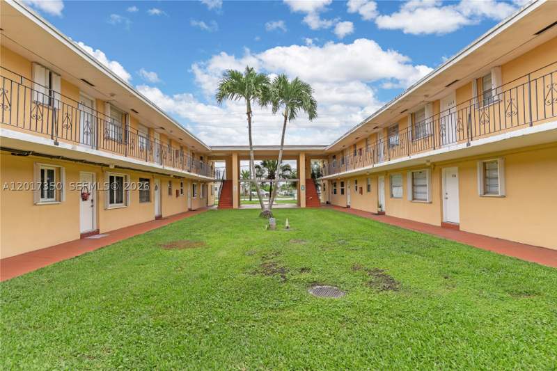 0 bedroom Condominium at 3800 SW 102nd Ave 206, Bird Road Condo, Miami — photo 5