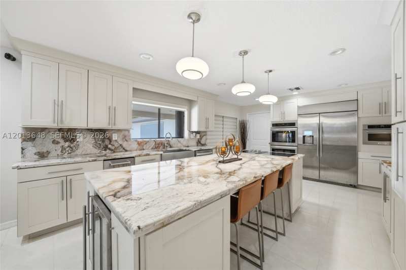5 bedroom SingleFamilyResidence at 15130 SW 164th Ter, Kings Grove, Miami — photo 1
