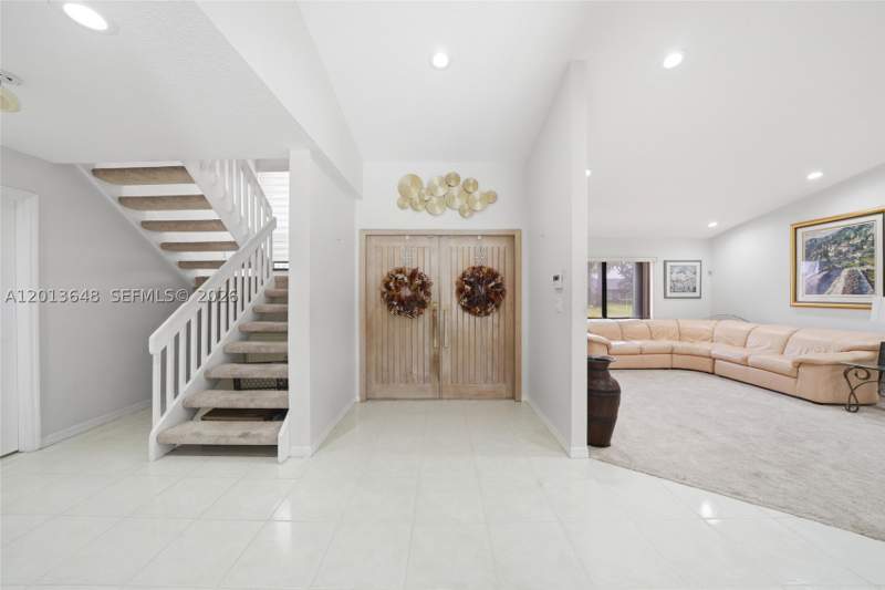 5 bedroom SingleFamilyResidence at 15130 SW 164th Ter, Kings Grove, Miami — photo 5