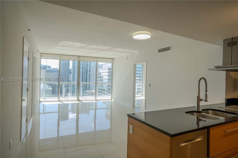 2 bedroom Condominium at 495 Brickell Ave 2703, Icon Brickell No Two, Miami — photo 3