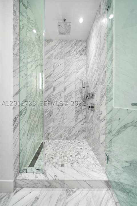 175 SE 25 Rd 804, Miami FL - photo 10 of 23