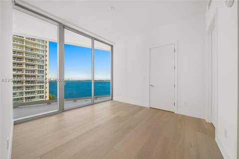175 SE 25 Rd 804, Miami FL - photo 7 of 23