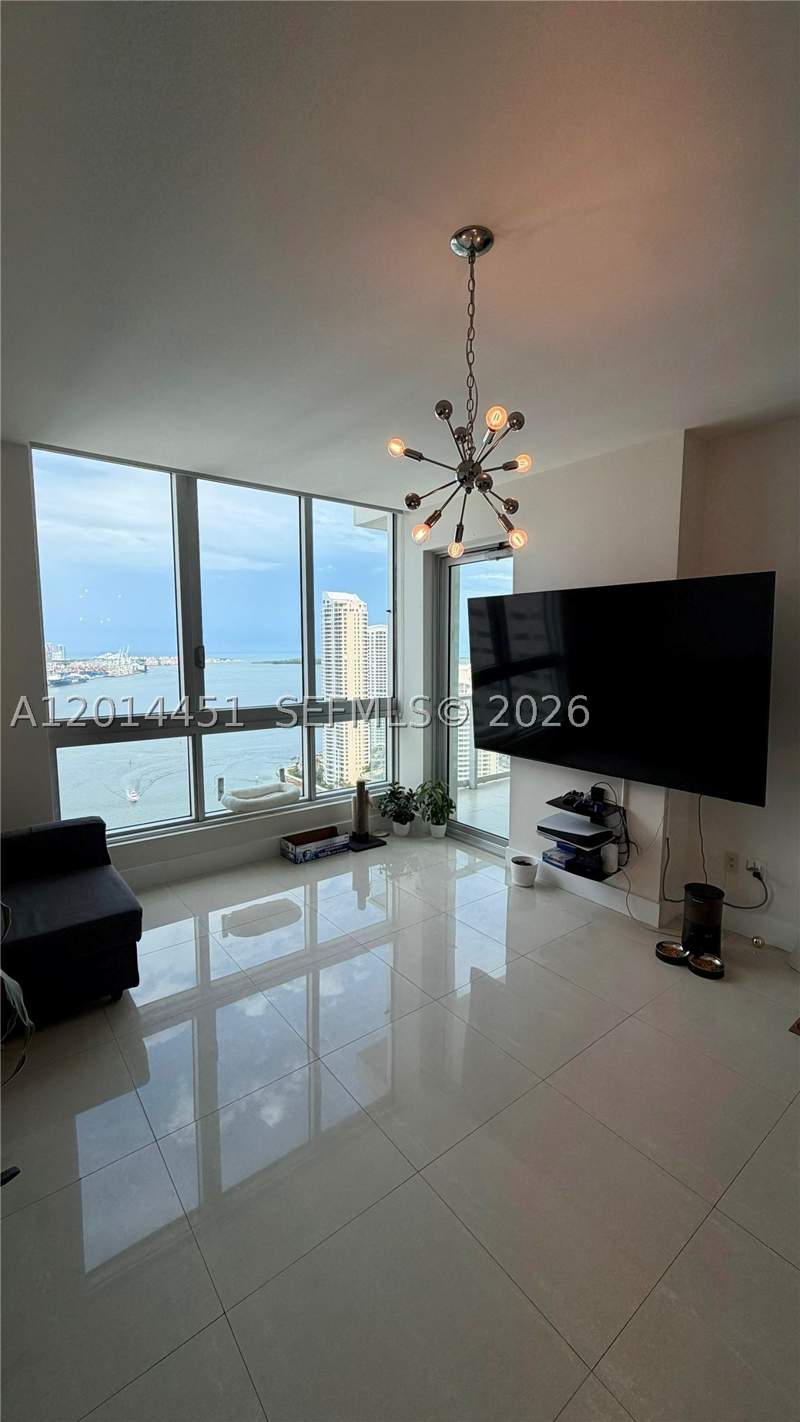 2 bedroom Condominium at 300 S Biscayne Blvd T-3212, Met 1 Condo, Miami — photo 2