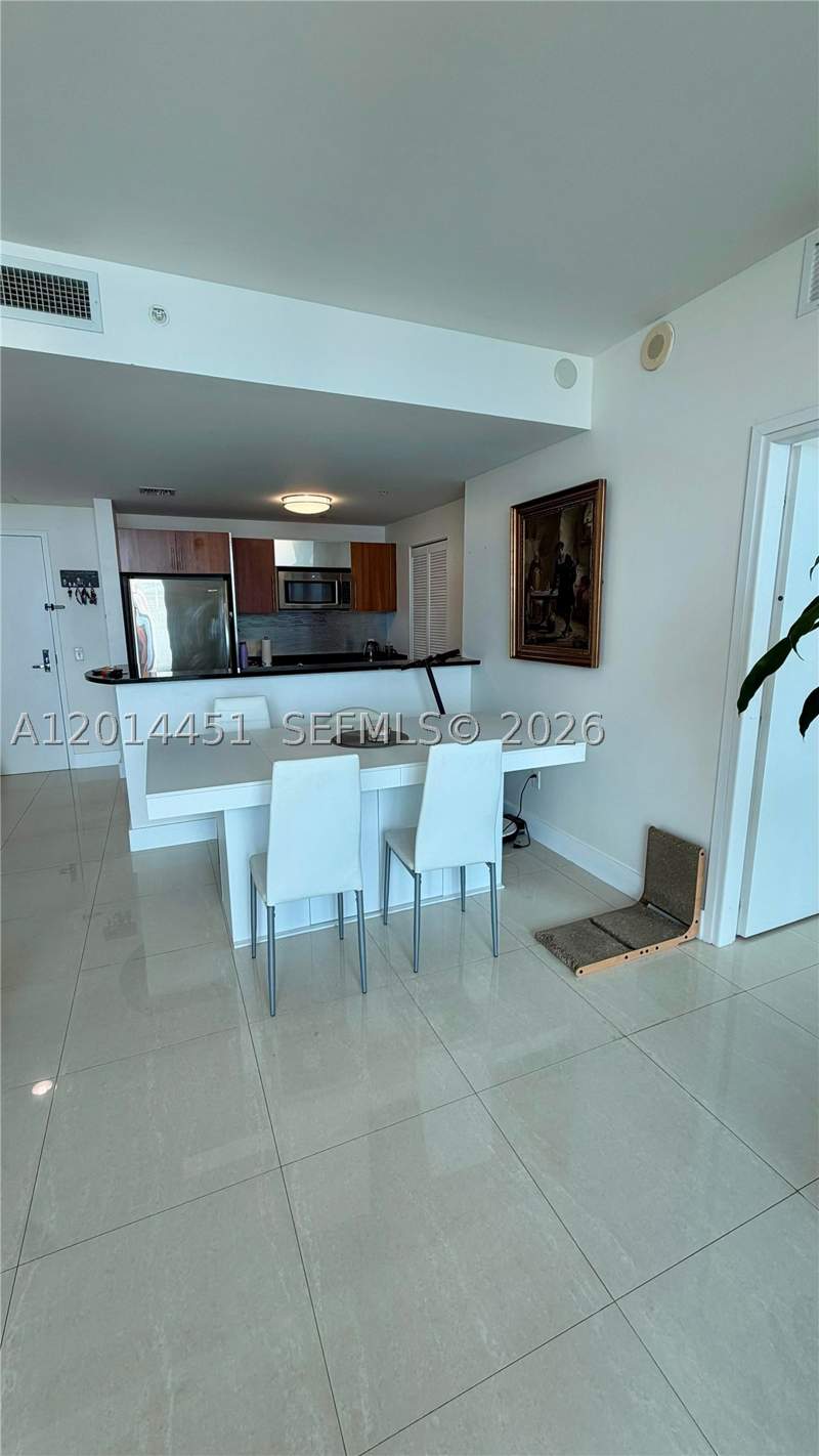 2 bedroom Condominium at 300 S Biscayne Blvd T-3212, Met 1 Condo, Miami — photo 4