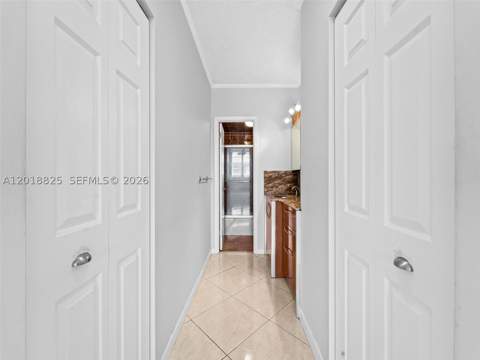 500 Bayview Dr 1421, Sunny Isles Beach FL - photo 10 of 17