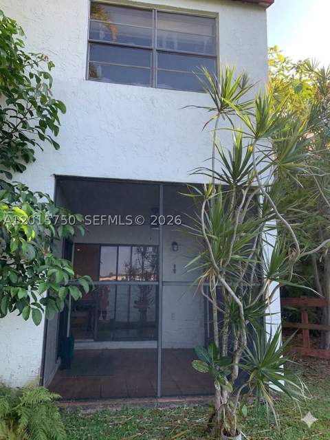 341 Ives Dairy Rd 341-06, Miami FL - photo 16 of 17
