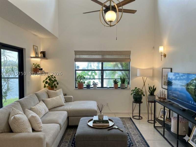 2 bedroom Condominium at 341 Ives Dairy Rd 341-06, Condo F At Mediterranea, Miami — photo 4