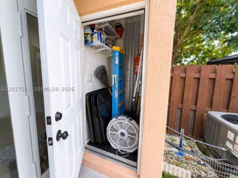 17184 SW 138th Ct, Miami FL - photo 13 of 26